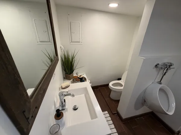 $3,500 | 1805 West Cuyler Avenue, Unit G, Chicago, IL 60613