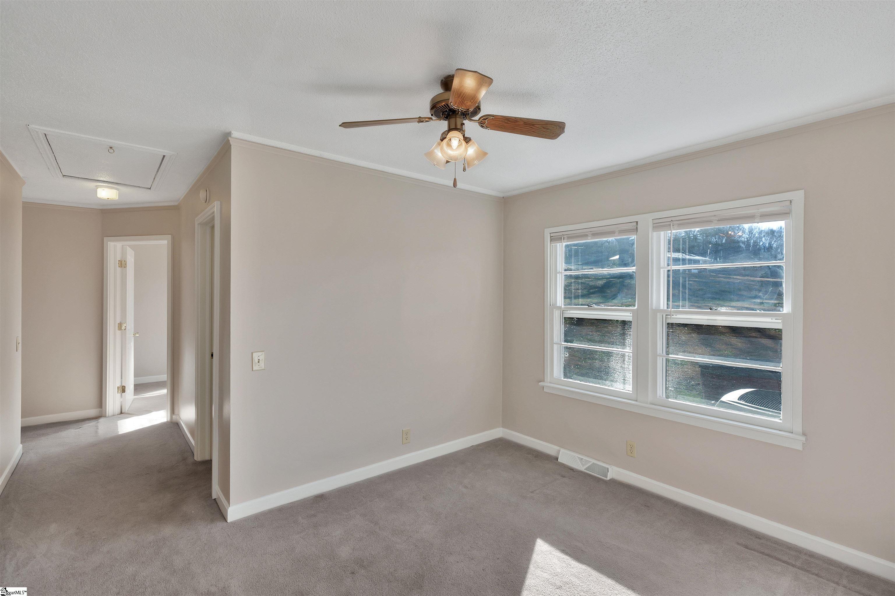 225 Cross Hill Road Easley, SC 29640 - Photo 11 of 33