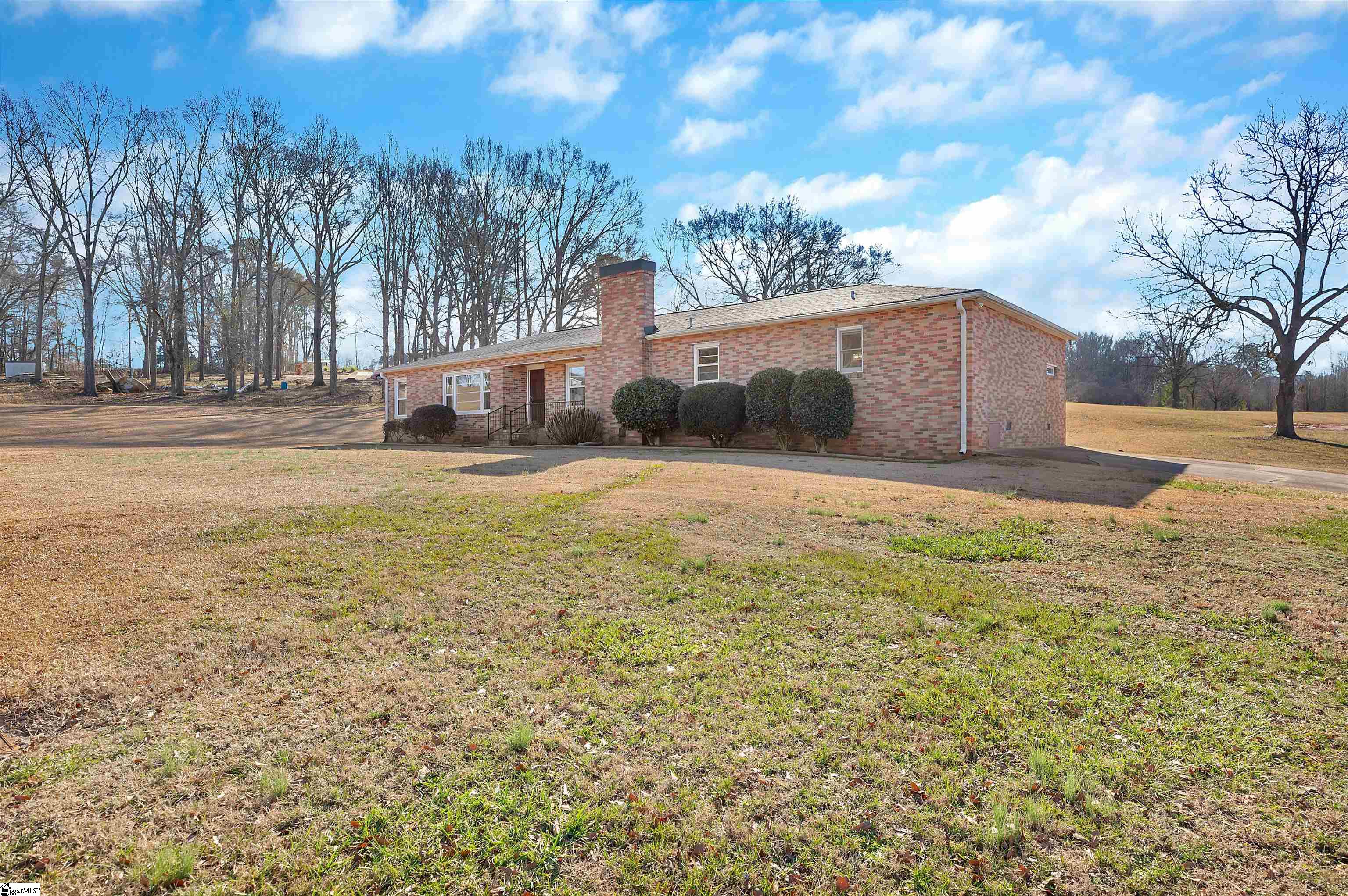 225 Cross Hill Road Easley, SC 29640 - Photo 2 of 33