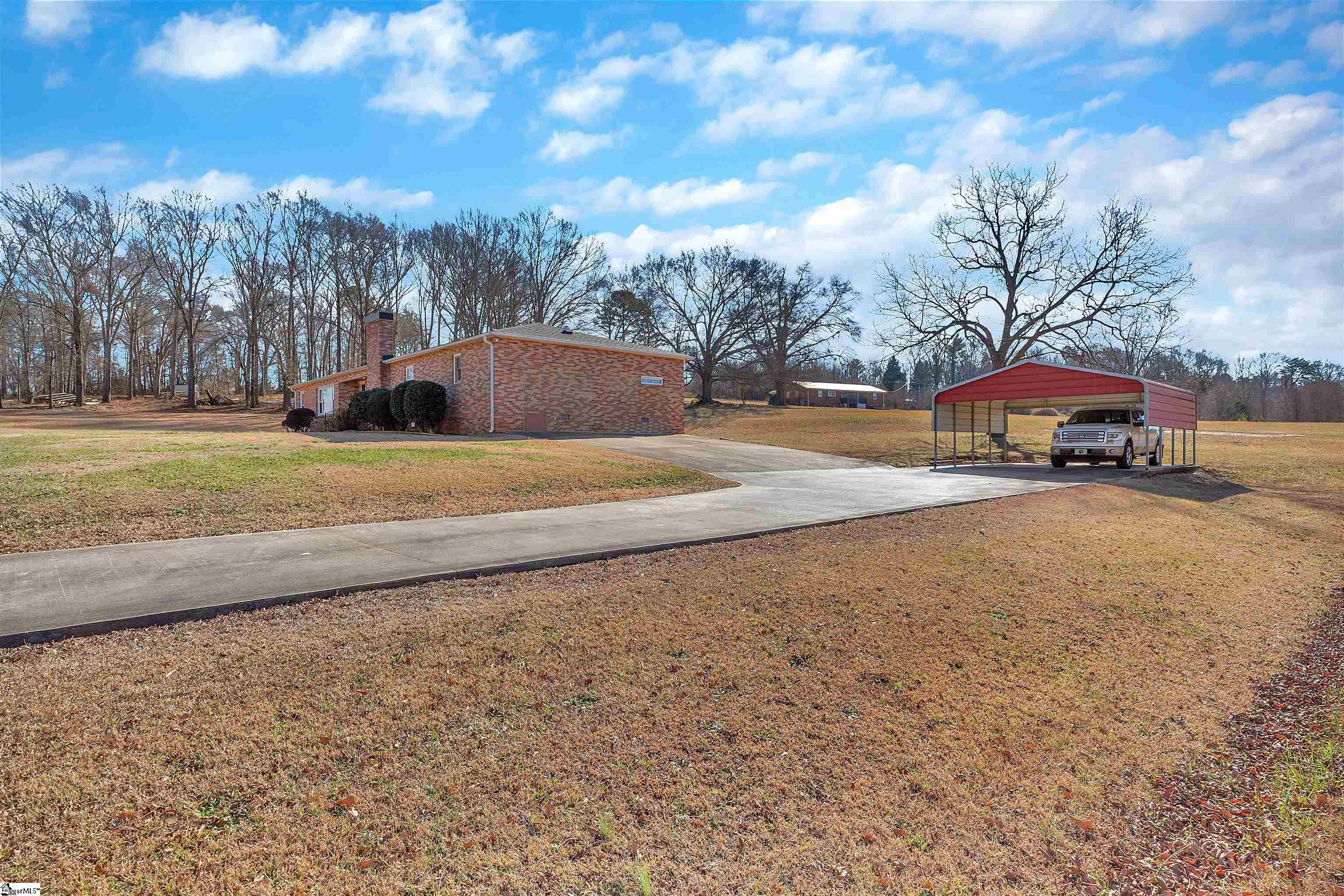 225 Cross Hill Road Easley, SC 29640 - Photo 4 of 33