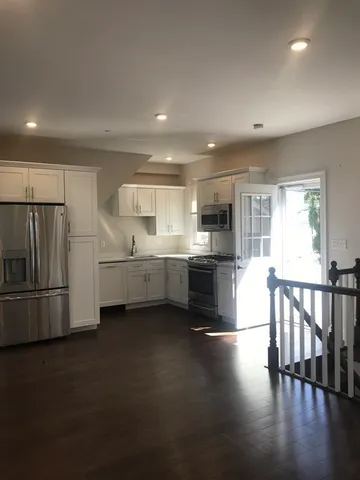 $3,800 | 37 Walnut Place, Unit 2, Newton, MA 02460