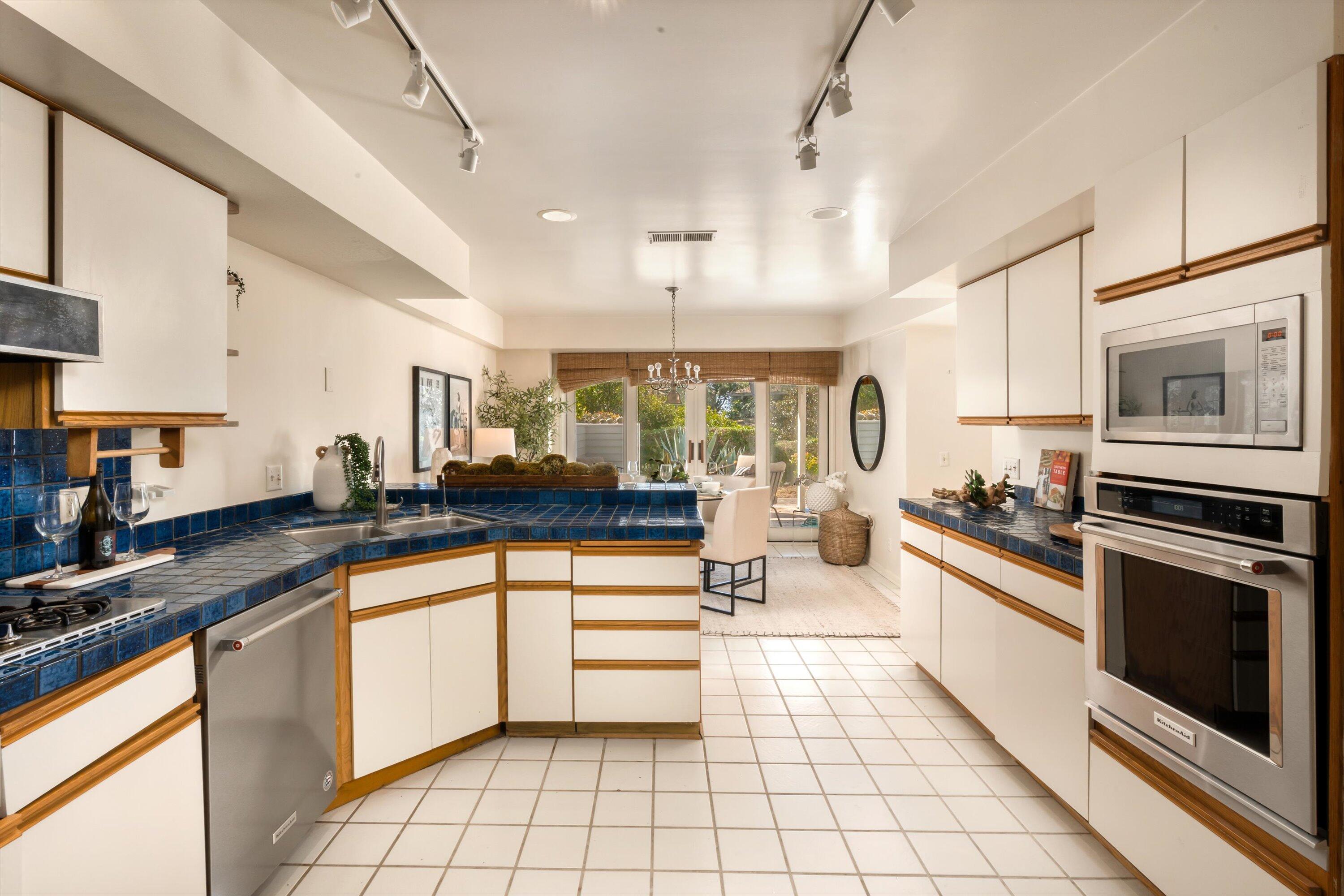 5 Rincon Point Lane Carpinteria, CA 93013 - Photo 12 of 51 12-5 Rincon Pt Ln-12