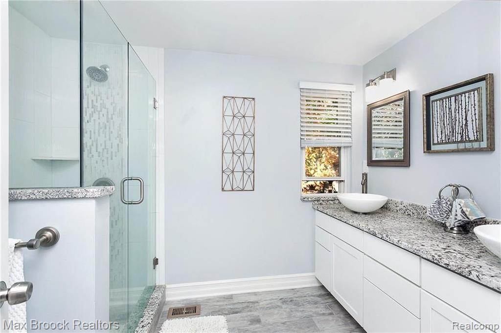 2922 Powderhorn Ridge Road Rochester Hills, MI 48309 - Photo 27 of 31