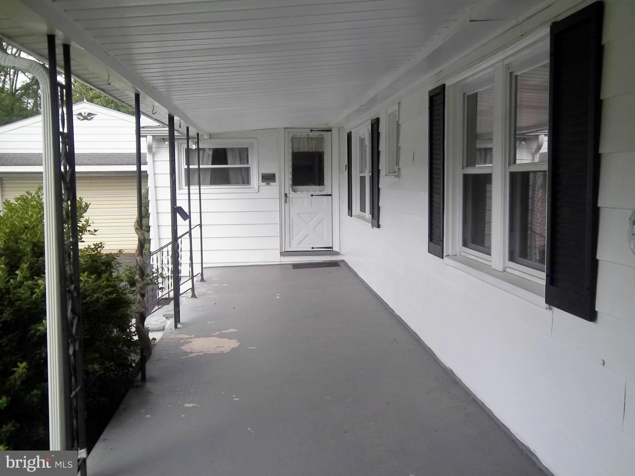 Front porch & door to kitchen (main entrance)