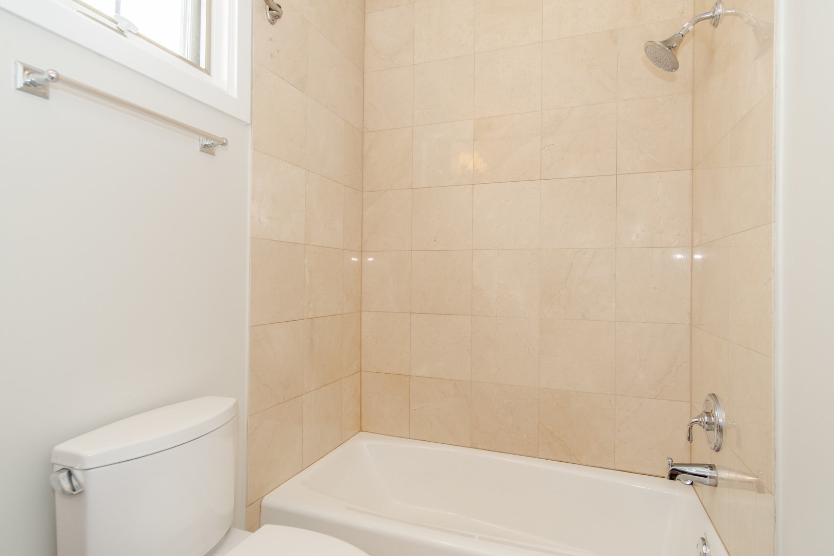 24 North Ada Street, Unit I Chicago, IL 60607 - Photo 25 of 29 a bathroom with a shower and a toilet
