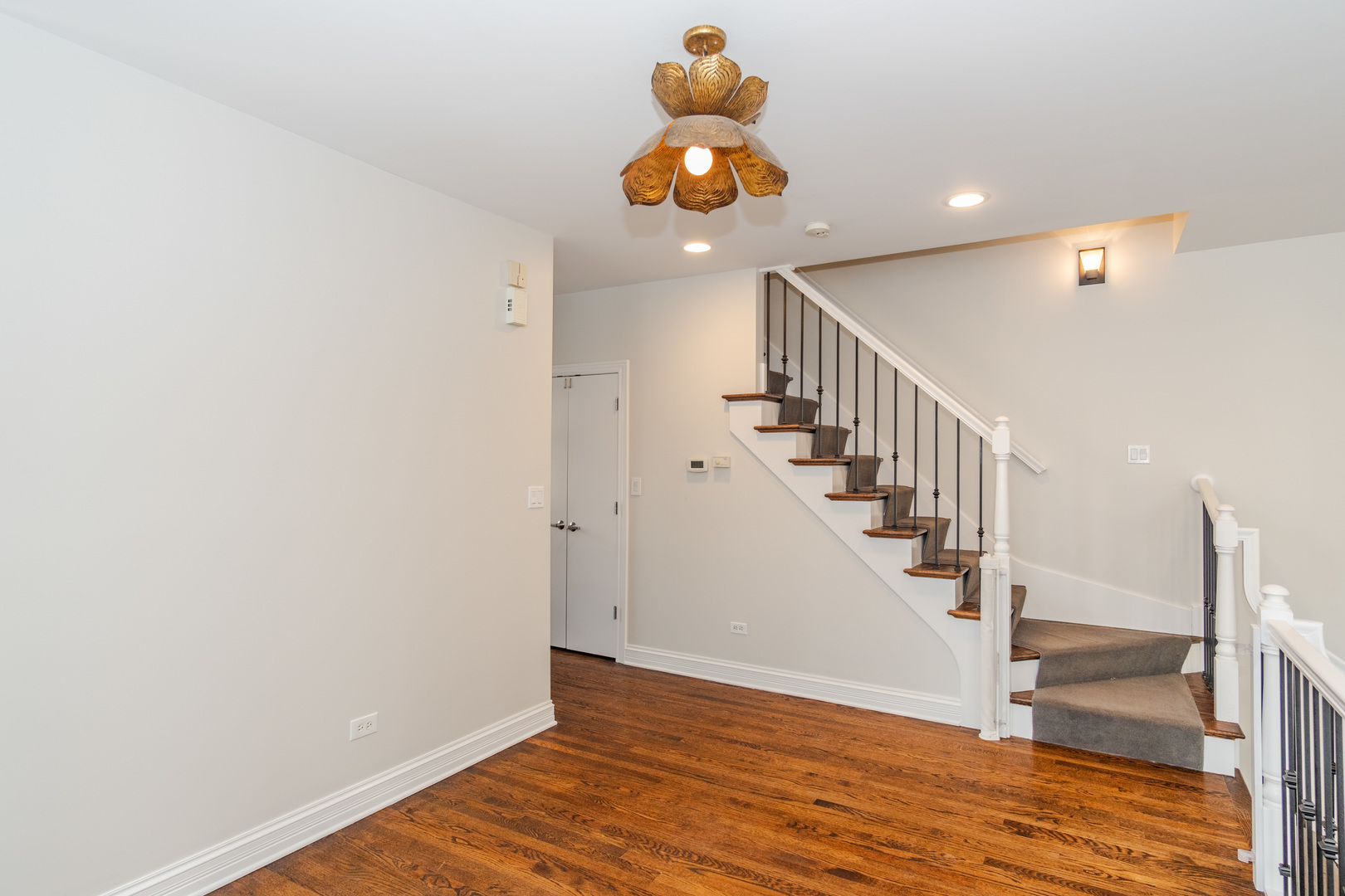 24 North Ada Street, Unit I Chicago, IL 60607 - Photo 8 of 29 a view of entryway and hall with wooden floor