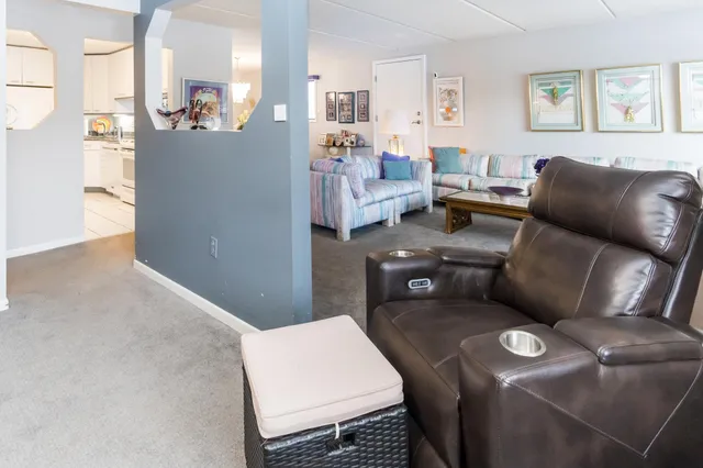 $249,000 | 10411 Cedar Lake Road, Unit 301, Minnetonka, MN 55305