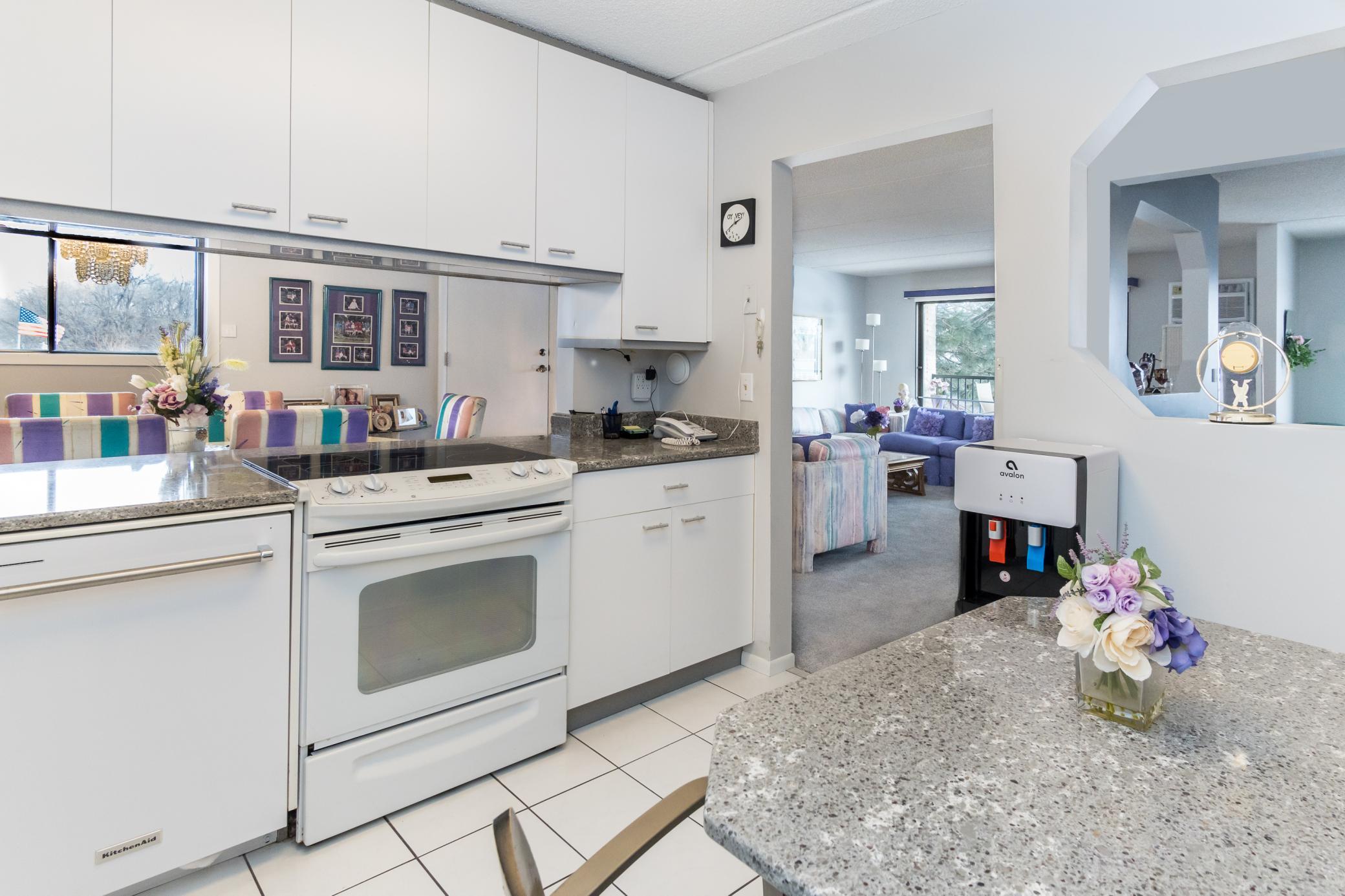 10411 Cedar Lake Road, Unit 301 Minnetonka, MN 55305 - Photo 12 of 46