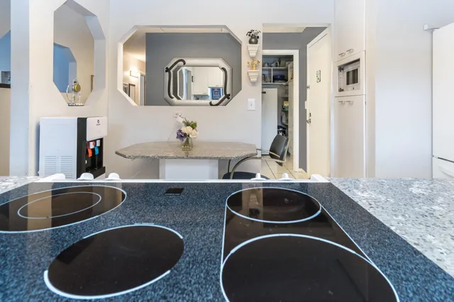 $249,000 | 10411 Cedar Lake Road, Unit 301, Minnetonka, MN 55305