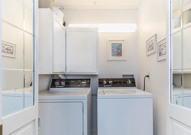 $249,000 | 10411 Cedar Lake Road, Unit 301, Minnetonka, MN 55305