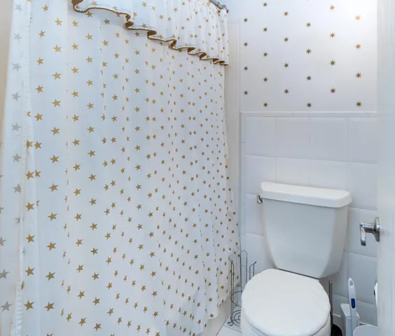 $249,000 | 10411 Cedar Lake Road, Unit 301, Minnetonka, MN 55305