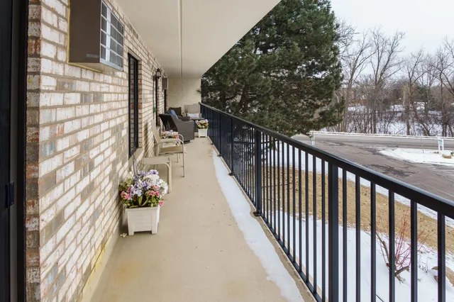 $249,000 | 10411 Cedar Lake Road, Unit 301, Minnetonka, MN 55305