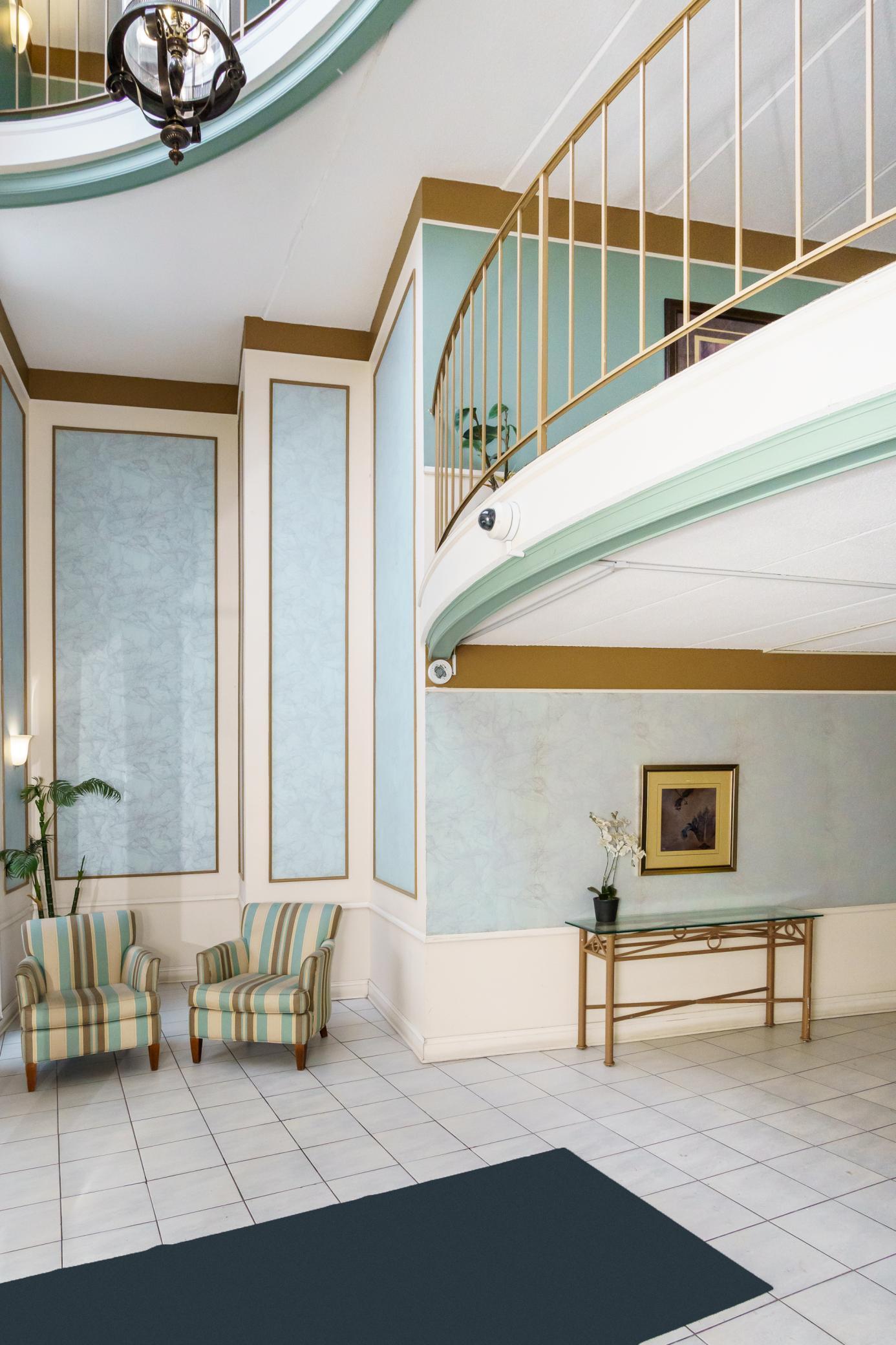 10411 Cedar Lake Road, Unit 301 Minnetonka, MN 55305 - Photo 37 of 46