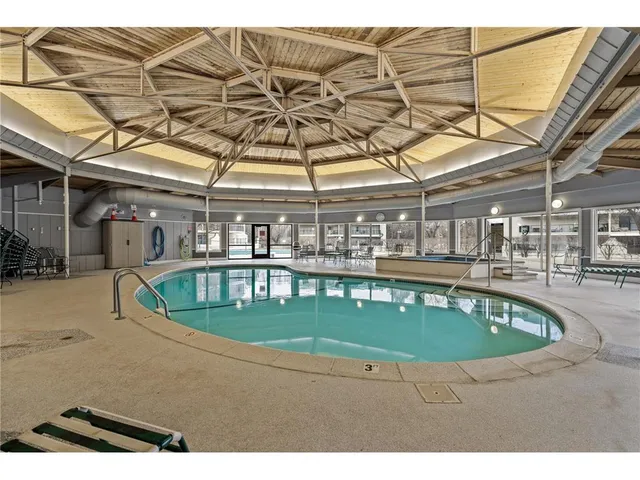 $249,000 | 10411 Cedar Lake Road, Unit 301, Minnetonka, MN 55305