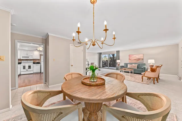 $279,900 | 13335 Watertown Plank Road, Unit 211, Elm Grove, WI 53122