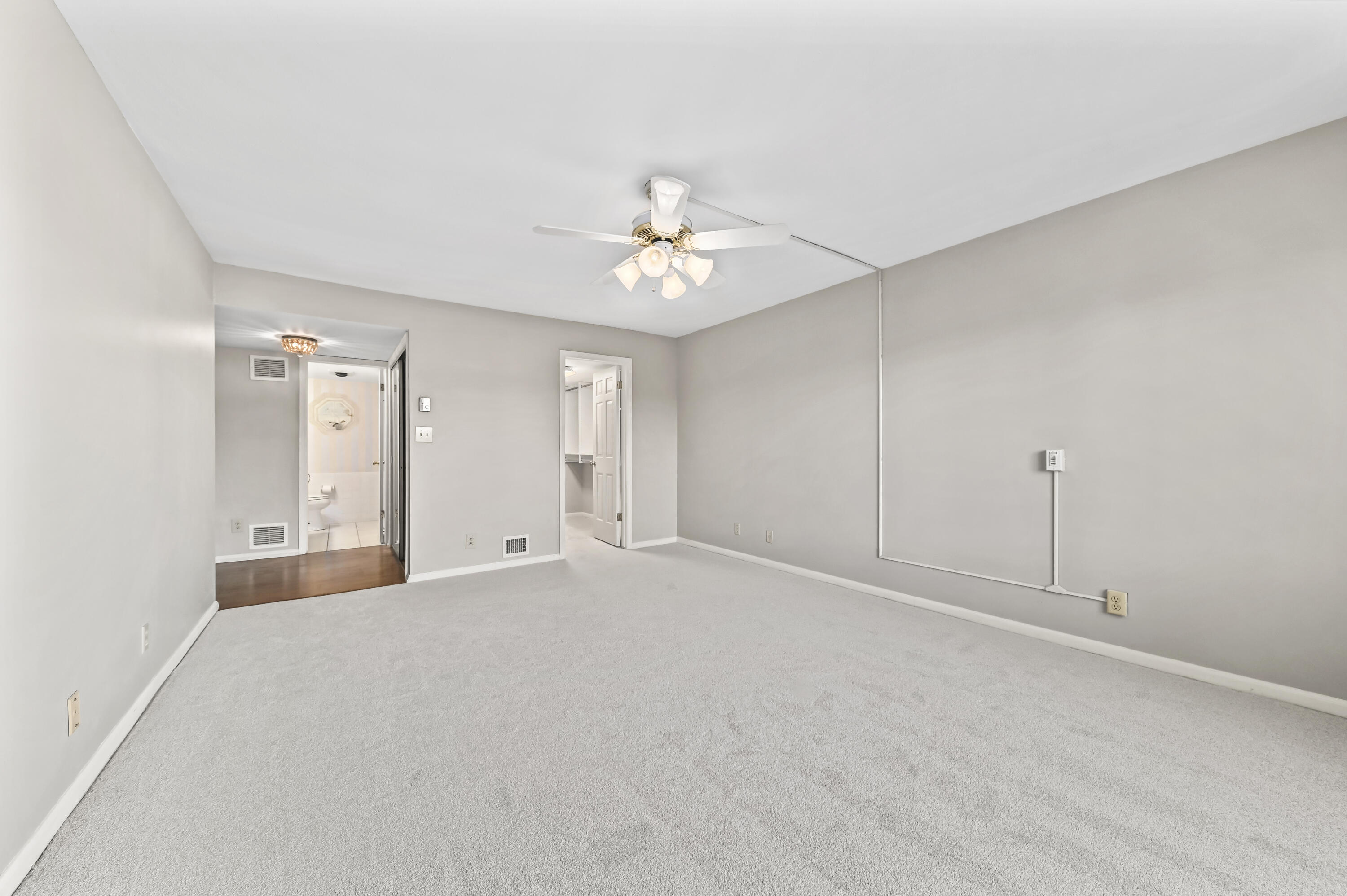 13335 Watertown Plank Road, Unit 211 Elm Grove, WI 53122 - Photo 19 of 29 EUP_9796