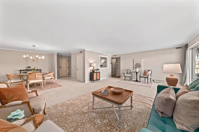 $279,900 | 13335 Watertown Plank Road, Unit 211, Elm Grove, WI 53122