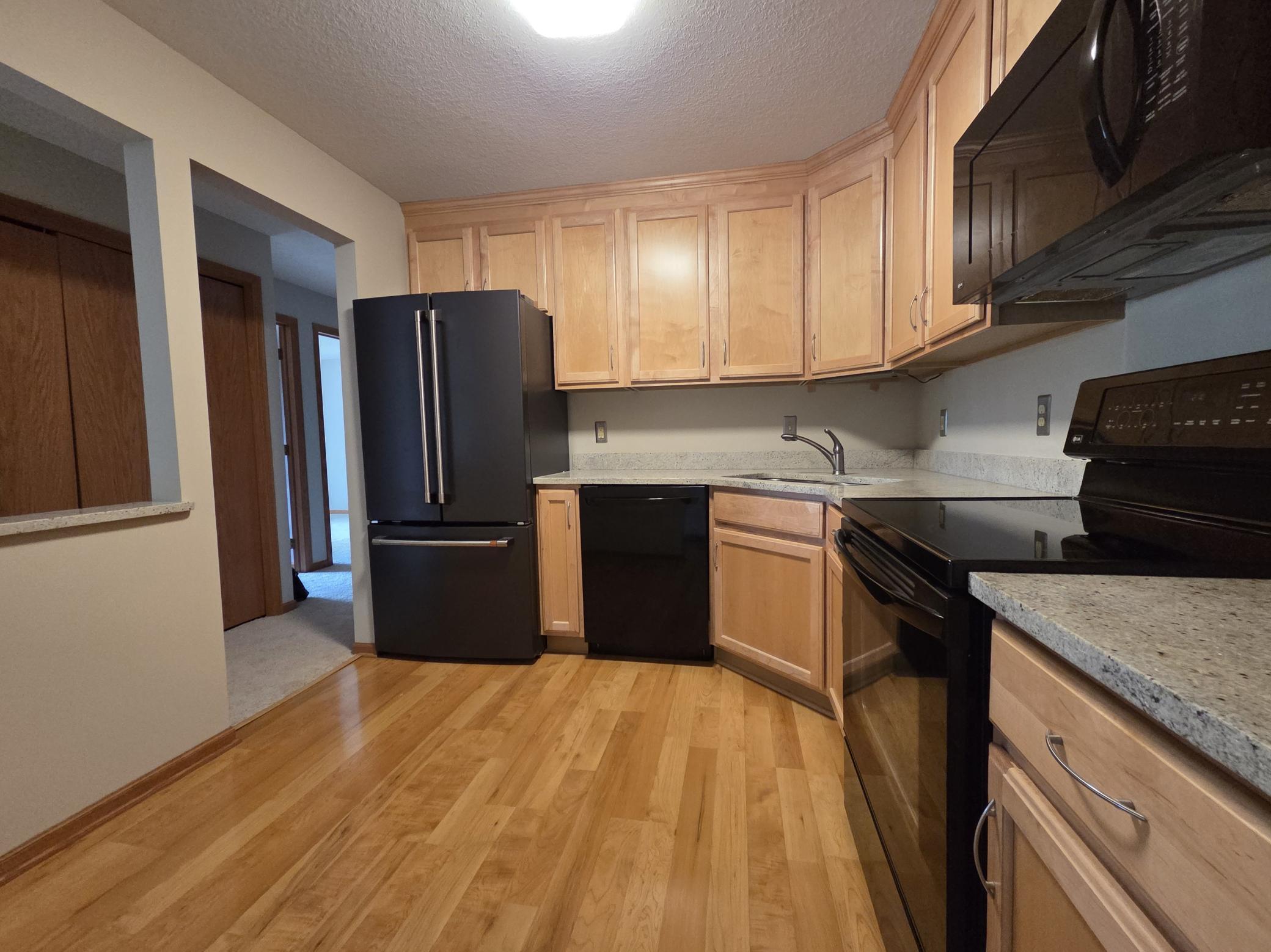 1887 Silver Bell Road, Unit 213 Eagan, MN 55122 - Photo 12 of 34