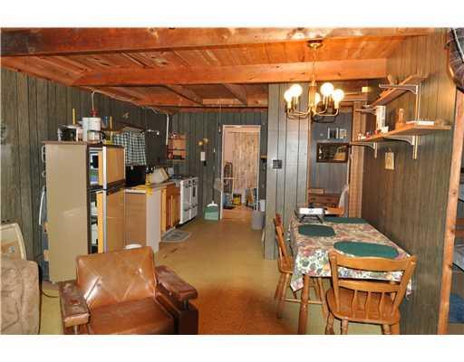 Kitchen. Eat-in Kitchen view.