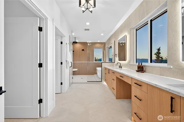 $4,799,888 | 1642 205th Place Northeast, Sammamish, WA 98074