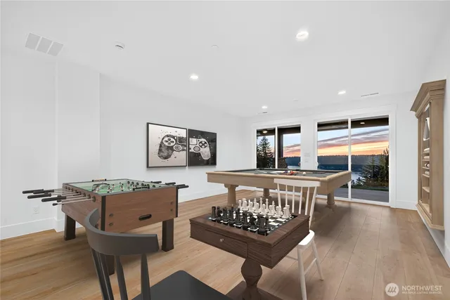 $4,799,888 | 1642 205th Place Northeast, Sammamish, WA 98074