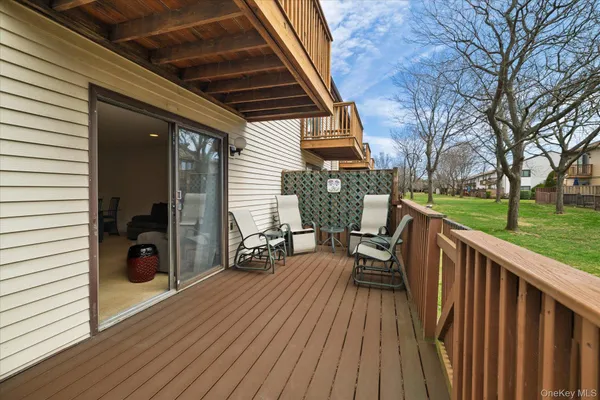 $625,000 | 100 Daly Boulevard, Unit 2005, Oceanside, NY 11572