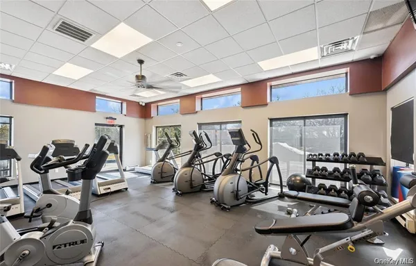 $625,000 | 100 Daly Boulevard, Unit 2005, Oceanside, NY 11572