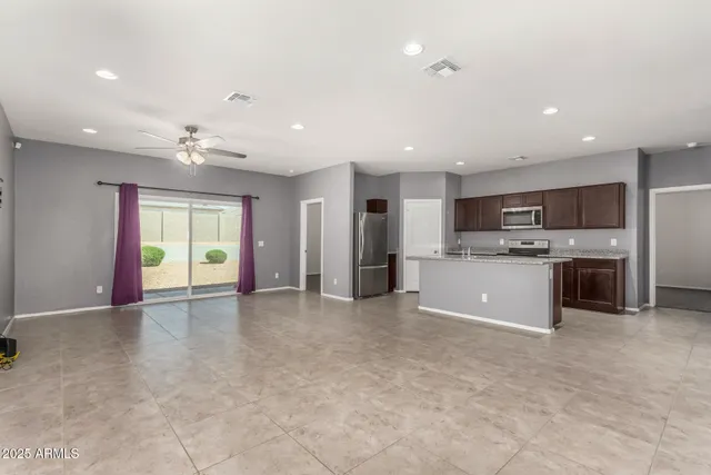 $305,000 | 1080 West Paradise Place, Casa Grande, AZ 85122