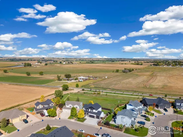 a view of an ocean and a building