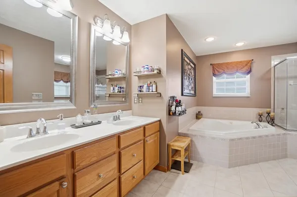 $499,900 | 5740 Berkshire Drive, Guilford, IN 47022