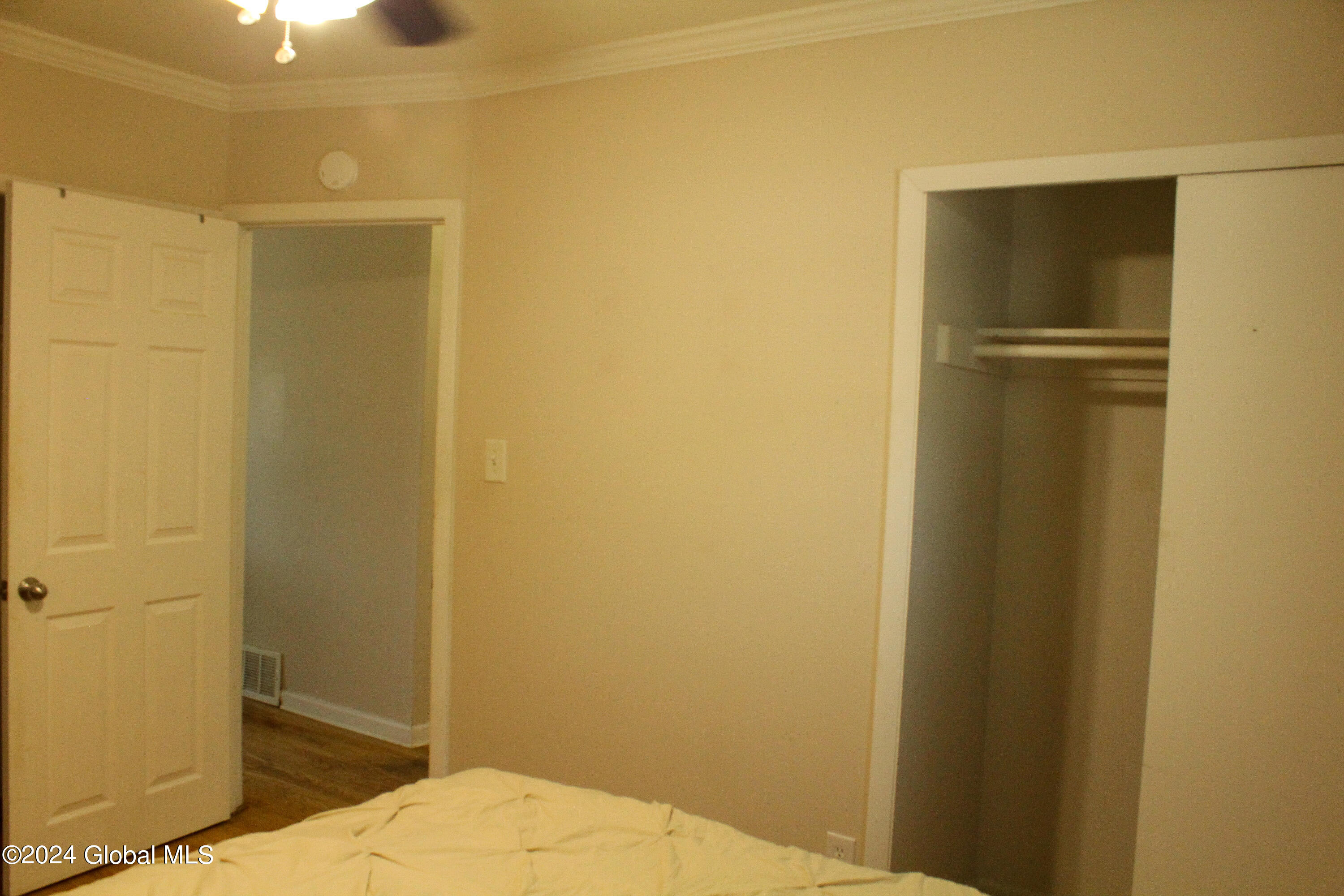 309 Manchester Road Schenectady, NY 12304 - Photo 12 of 17 IMG_3082