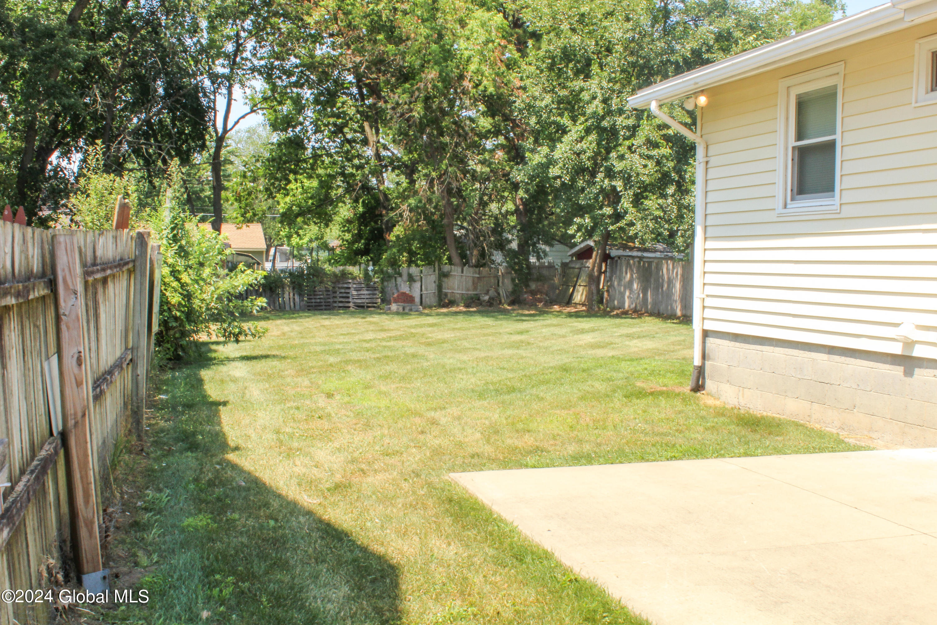 309 Manchester Road Schenectady, NY 12304 - Photo 16 of 17 IMG_3058