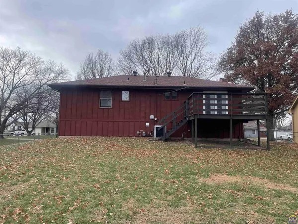 $325,000 | 416 Aquarius Street, Silver Lake, KS 66539