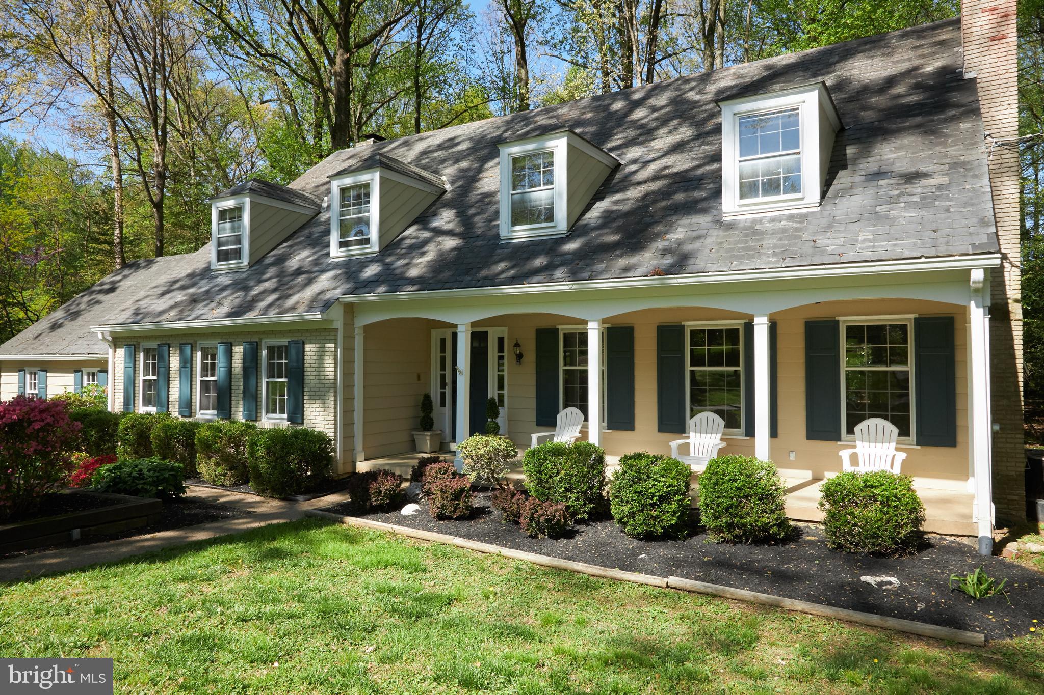 9919 Meriden Road Potomac, MD 20854 - Photo 2 of 48 Gallery Image 2