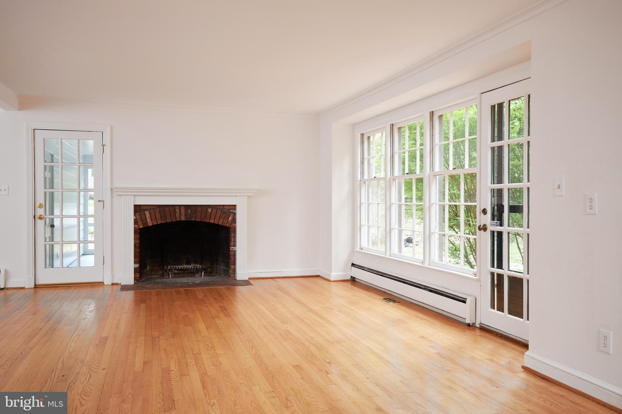 9919 Meriden Road Potomac, MD 20854 - Photo 17 of 48 Gallery Image 17