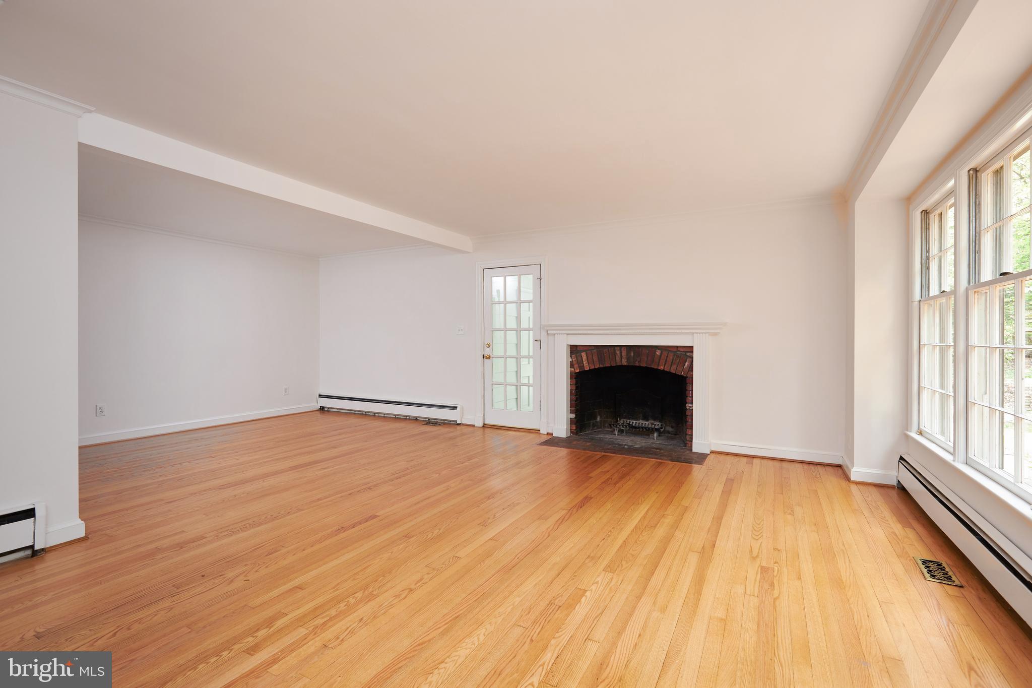 9919 Meriden Road Potomac, MD 20854 - Photo 18 of 48 Gallery Image 18
