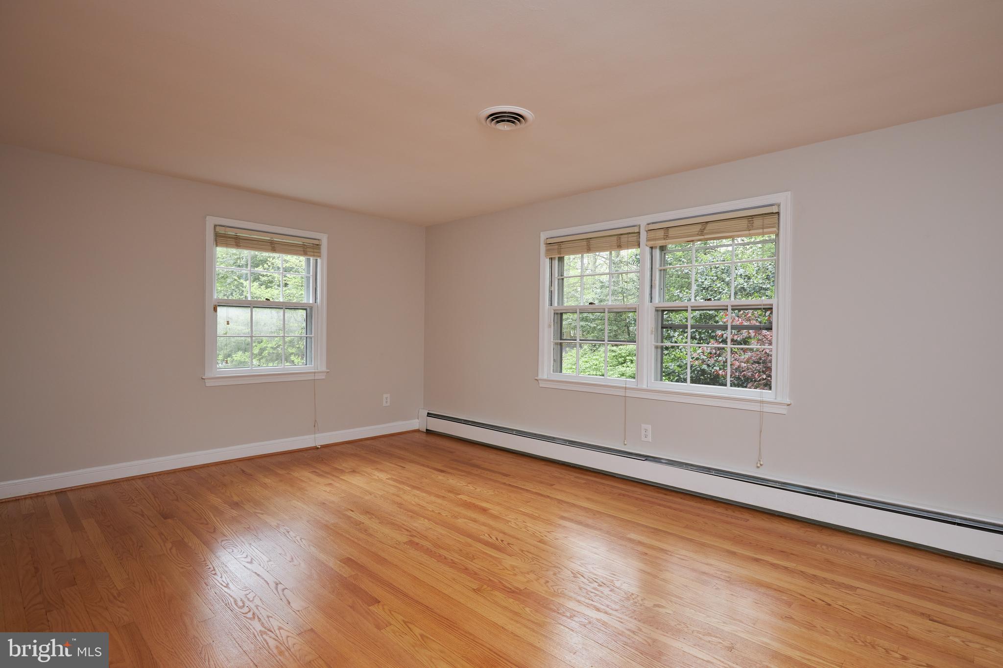 9919 Meriden Road Potomac, MD 20854 - Photo 27 of 48 Gallery Image 27