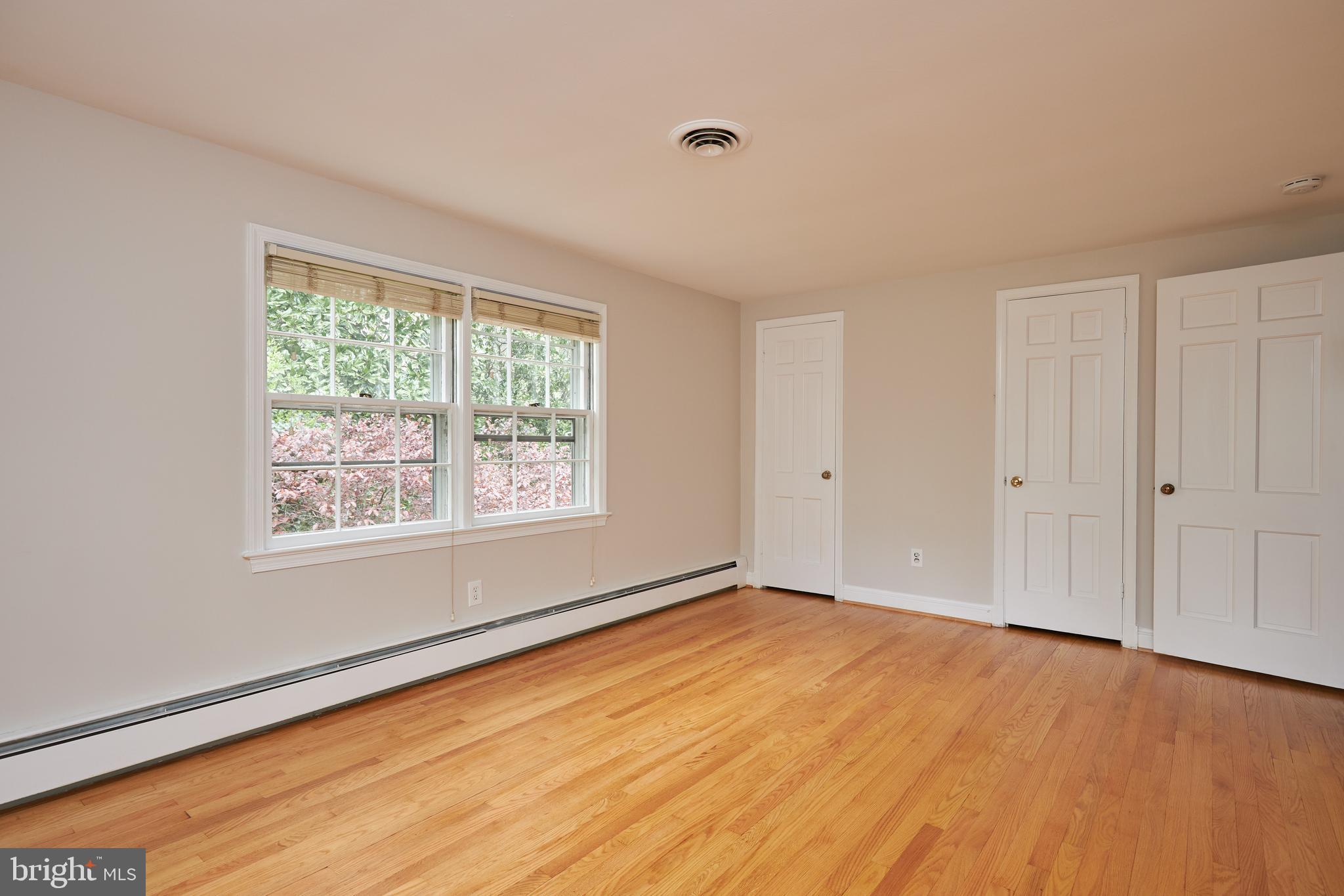 9919 Meriden Road Potomac, MD 20854 - Photo 28 of 48 Gallery Image 28