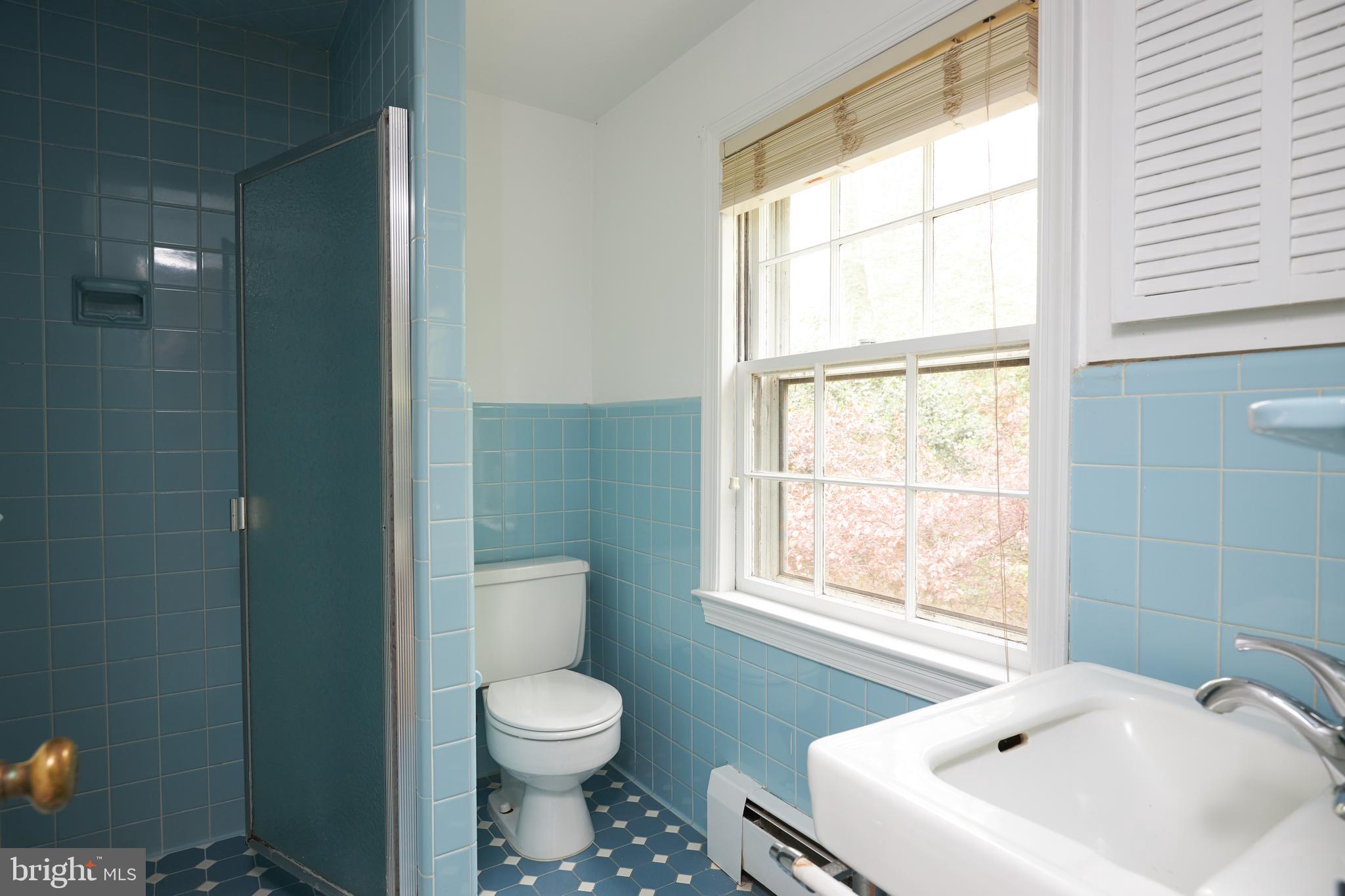 9919 Meriden Road Potomac, MD 20854 - Photo 31 of 48 Gallery Image 31