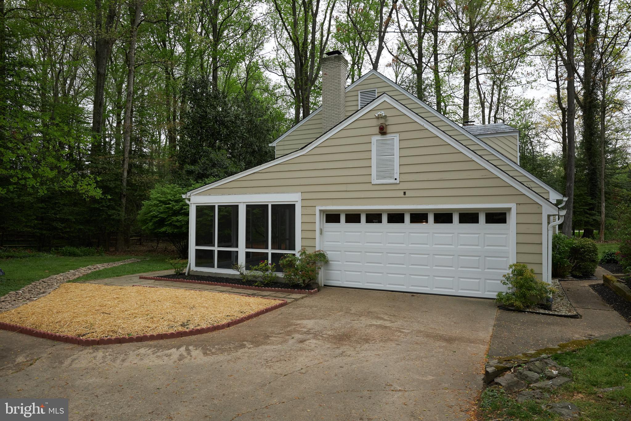 9919 Meriden Road Potomac, MD 20854 - Photo 41 of 48 Gallery Image 41