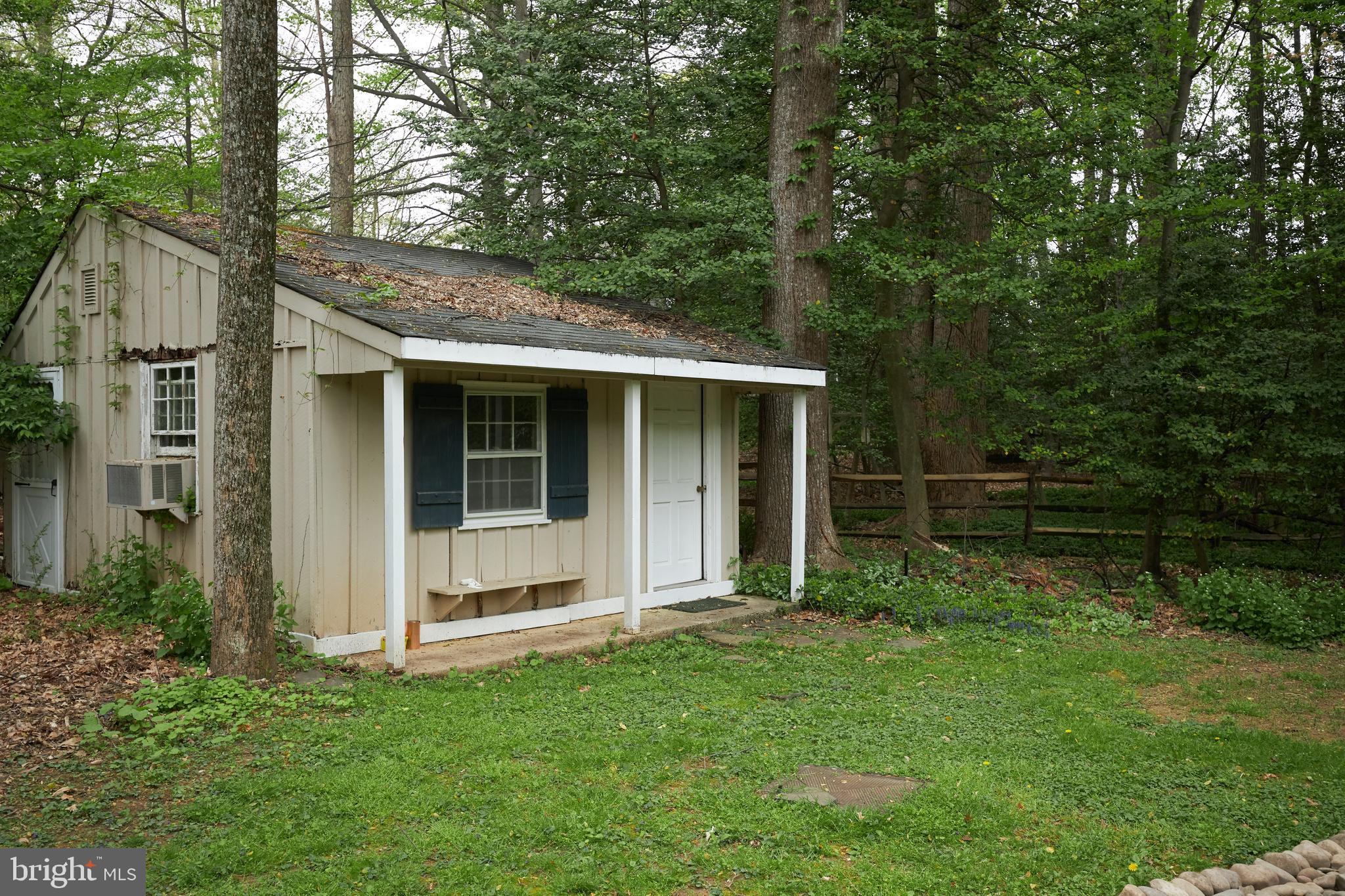 9919 Meriden Road Potomac, MD 20854 - Photo 42 of 48 Gallery Image 42