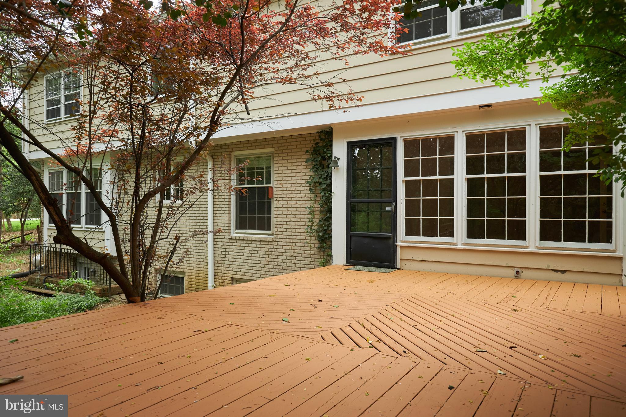 9919 Meriden Road Potomac, MD 20854 - Photo 43 of 48 Gallery Image 43