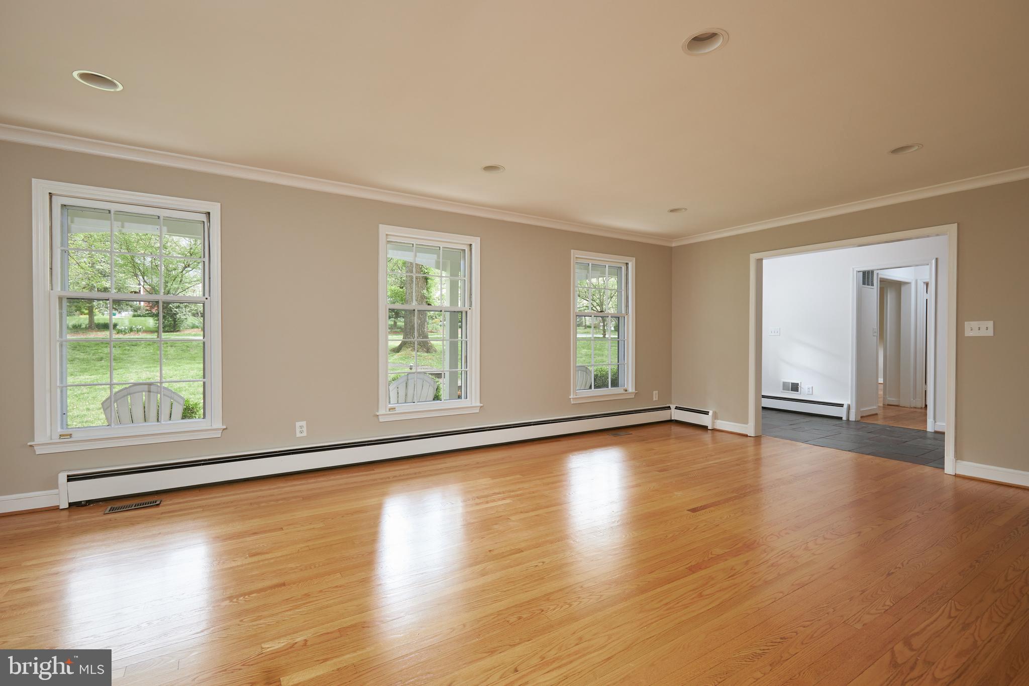 9919 Meriden Road Potomac, MD 20854 - Photo 8 of 48 Gallery Image 8