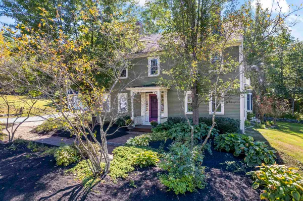 $724,900 | 219 Church Street, Barrington, NH 03825