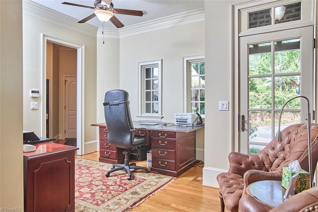 3560 Kirklees Road Winston-Salem, NC 27104 - Photo 38 of 49