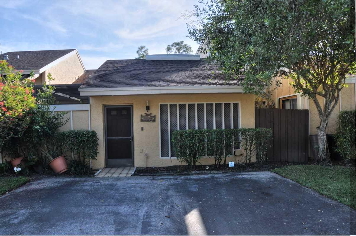 11496 Orange Blossom Lane Boca Raton, FL 33428 - Photo 1 of 25 front