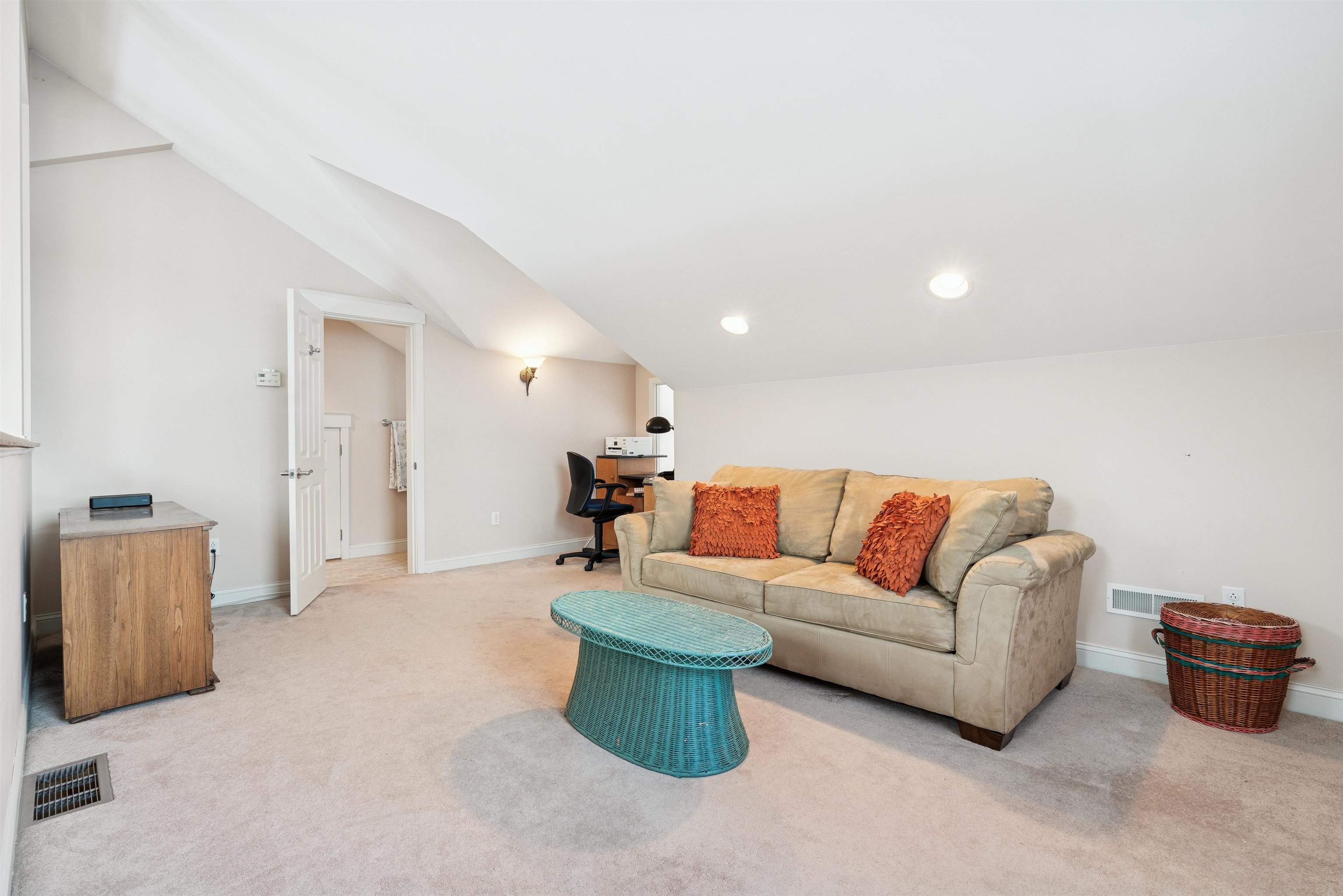 580 Murphys Road, Unit 3B Hartford, VT 05059 - Photo 23 of 35