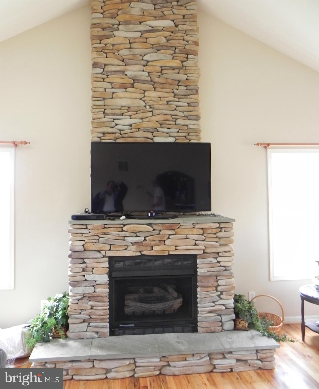451 Quail Run Road Summit Point, WV 25446 - Photo 6 of 30 GAS FIREPLACE