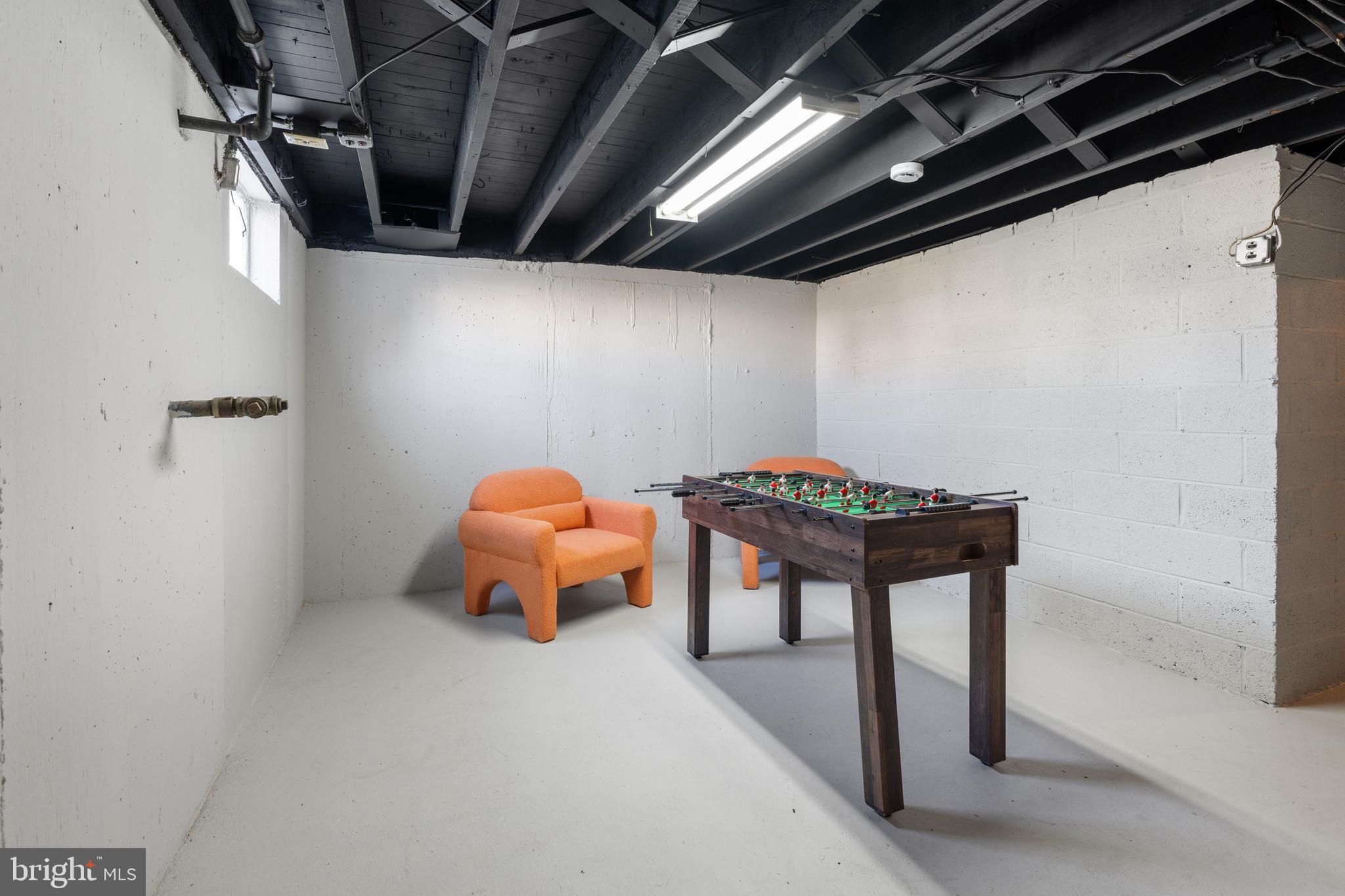 726 Grant Road Folcroft, PA 19032 - Photo 17 of 23 a backyard of a house with table and chairs