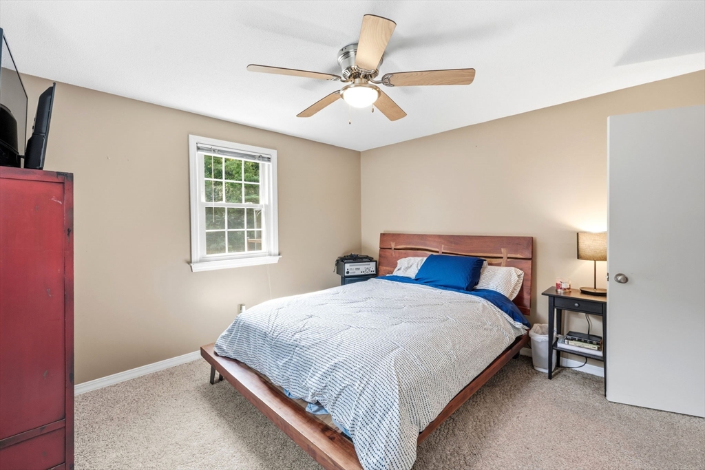 112 Walker Road Shirley, MA 01464 - Photo 20 of 41 Gallery Image 20